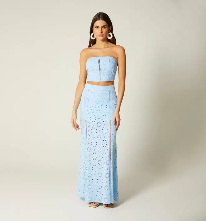 Falda larga encaje en cortes