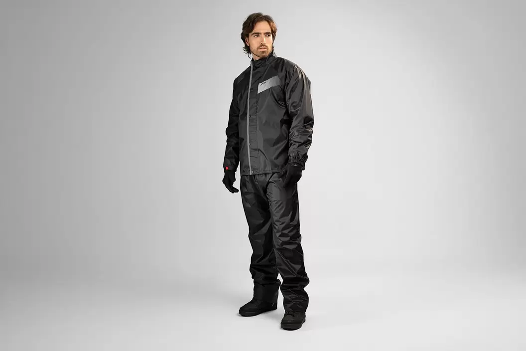 Impermeable storm negro