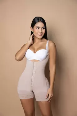 Faja marilyn Abdomen Plano y Glúteos Reales Ref. 022641