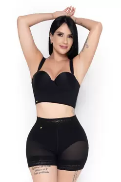 Short Levantacola con Tecnología Perfect Push-Up y Cuidado de Piel Ref. 024670