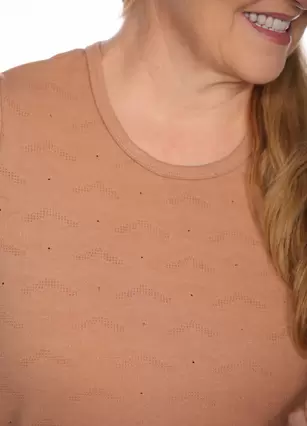 Camiseta cuello redondo silueta amplía 23830B