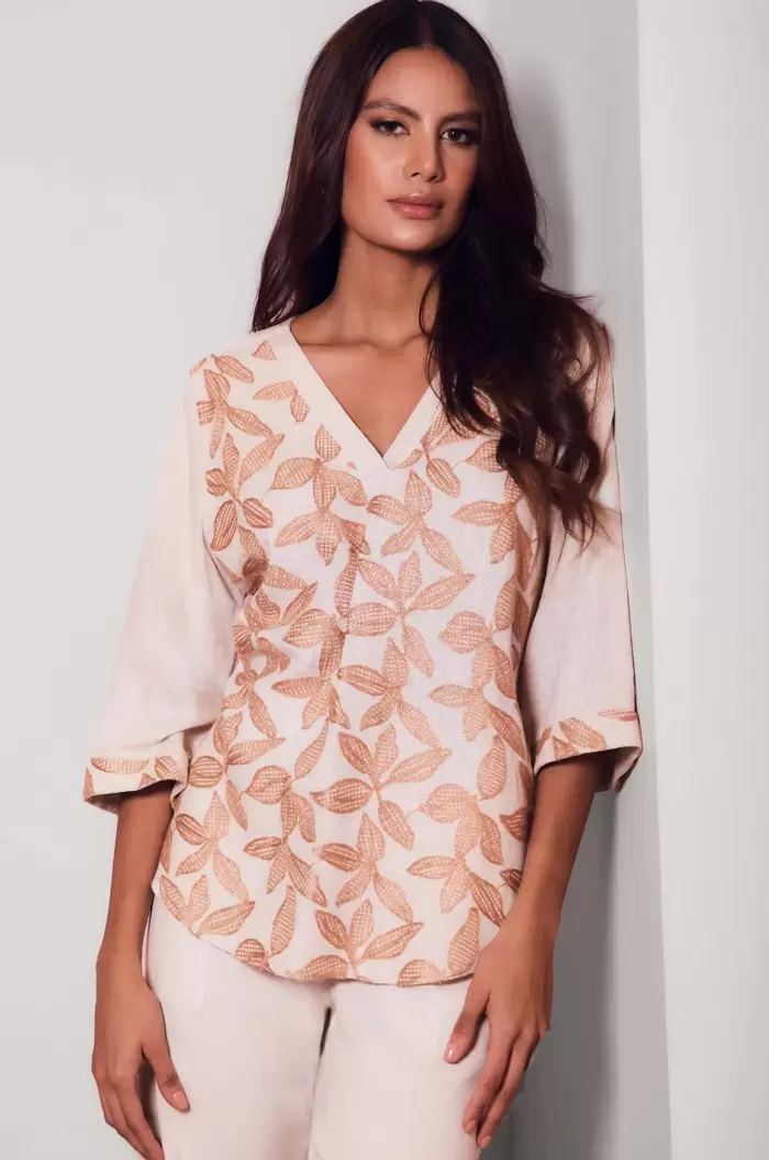 BLUSA MG 3/4 DELANTERO BORDADO