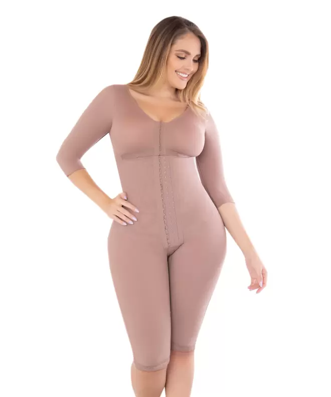 Faja postquirúrgica hasta la rodilla de alta compresión con broches y moldeo abdominal