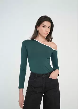 Camiseta de un solo hombro