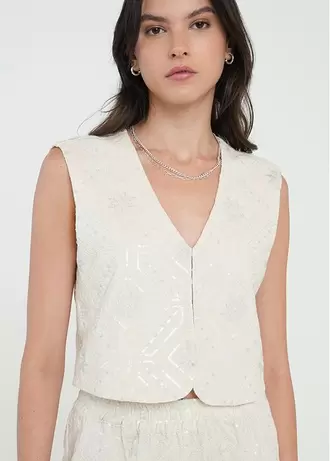 Camisa con textura y brillo