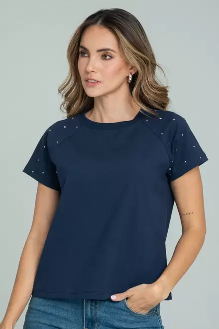 CAMISETA APLIQUE HOMBRO