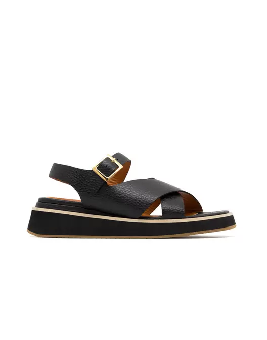 Sandalia plana de cuero REF TYA1746