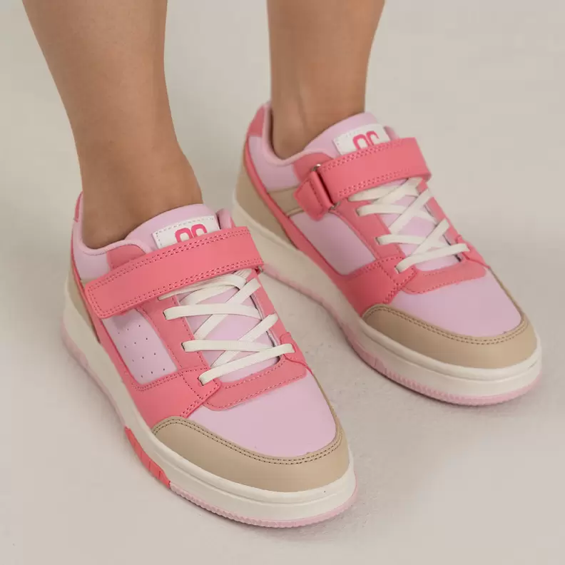 Tenis casuales para niña con correa de velcro y cordones