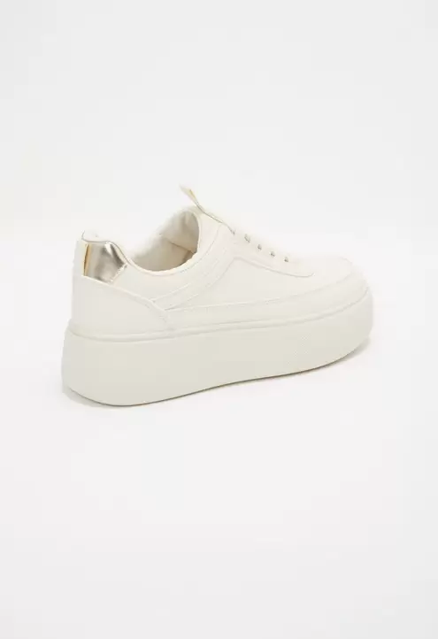 Tenis suela alta talonera brillante