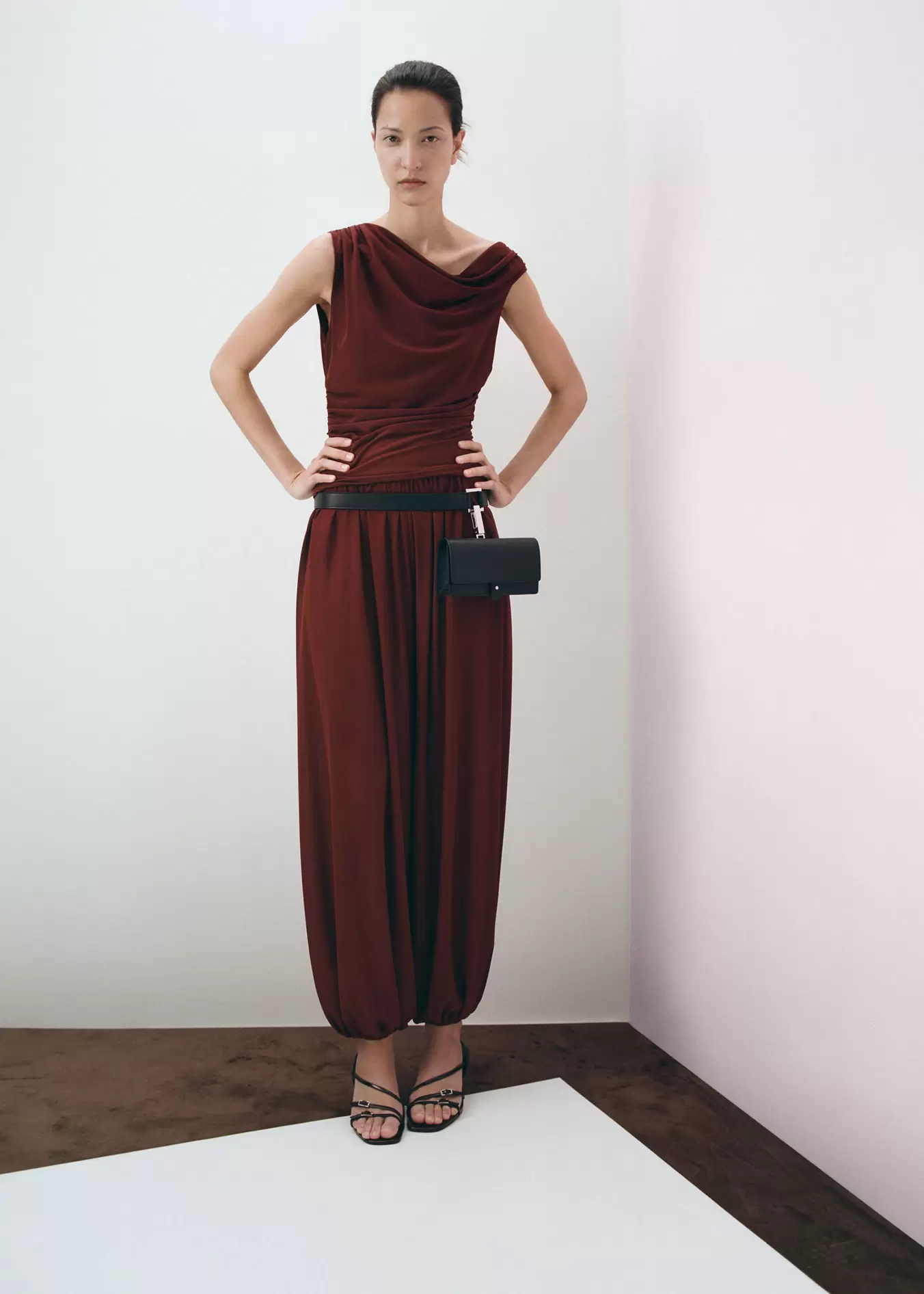 Camiseta asimétrica fruncidos