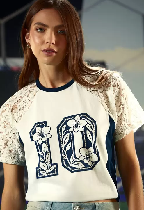 Camiseta con blonda para mujer