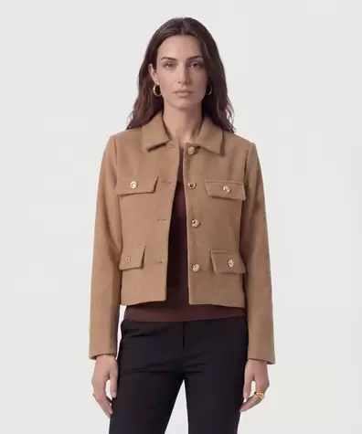 Chaqueta Corta Con Botones Dorados Para Mujer