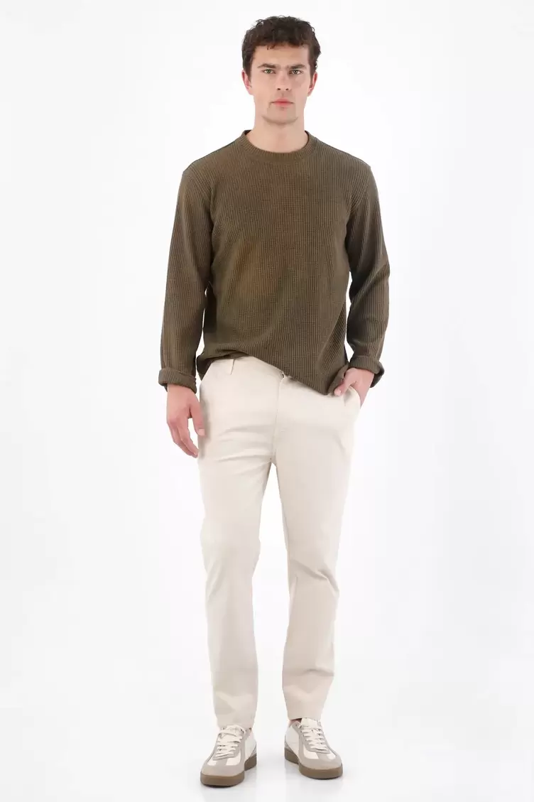 Pantalón chino regular fit con frente plano en algodón beige para hombre