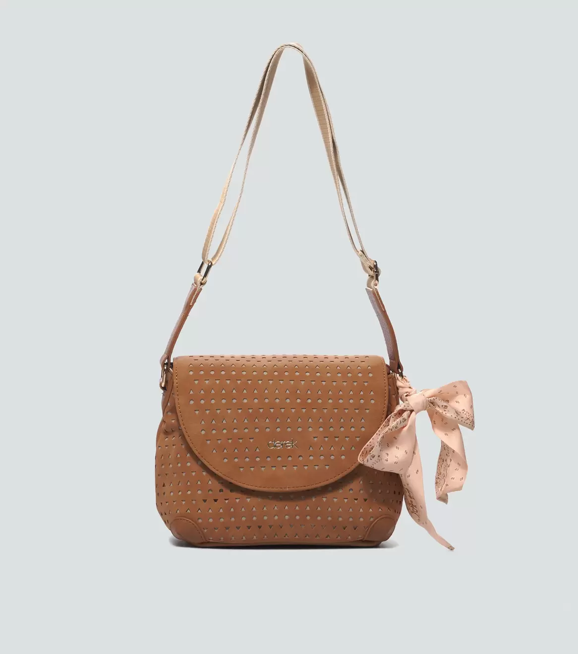 Bolso Pequeno Con Panoleta Derek
