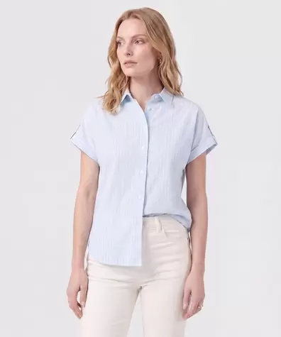 Camisa De Mujer Con Manga Corta Doblada