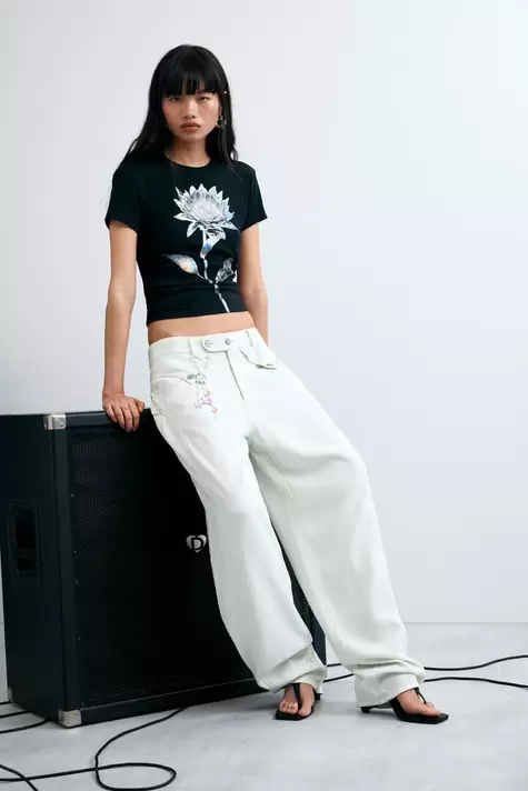 Pantalón baggy botones
