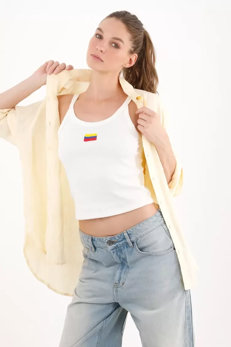 Camiseta ajustada con bandera en algodón blanco para mujer