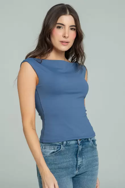 TOP CAMELIA