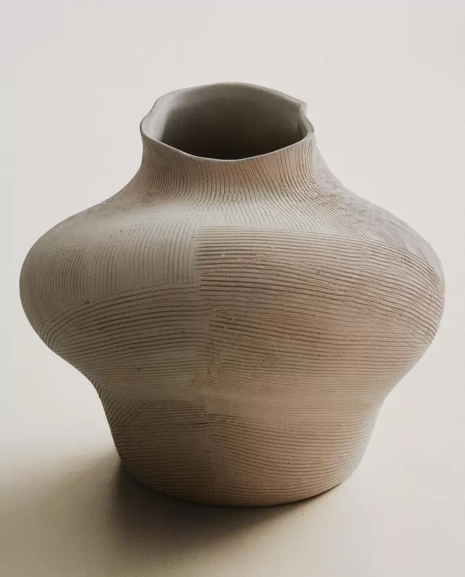 JARRÓN CERÁMICA IRREGULAR