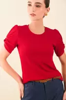 Blusa m/c con abertura y canal - Rojo