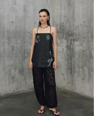 Vestido Recto de Cuero con Decoraciones para Mujer - Colombiamoda