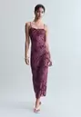 Vestido midi de tirantes en tejido flocado