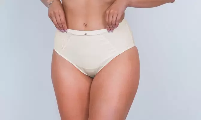 Panty tiro alto