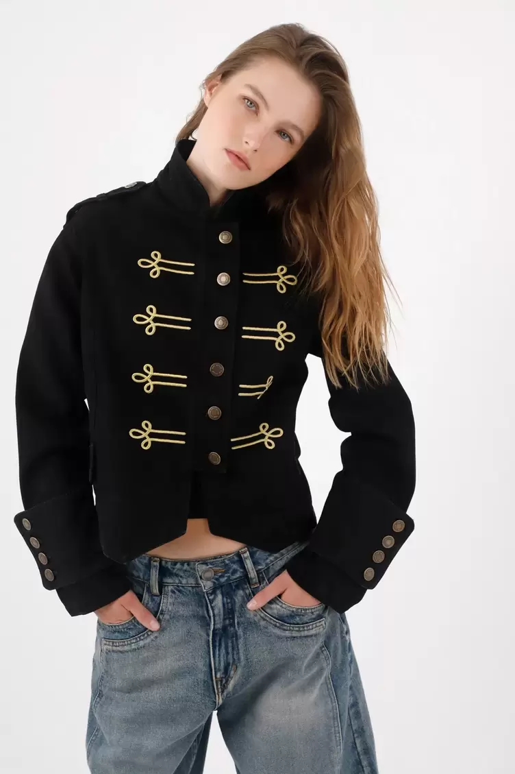 Chaqueta corte recto con cordones dorados de algodón negro para mujer