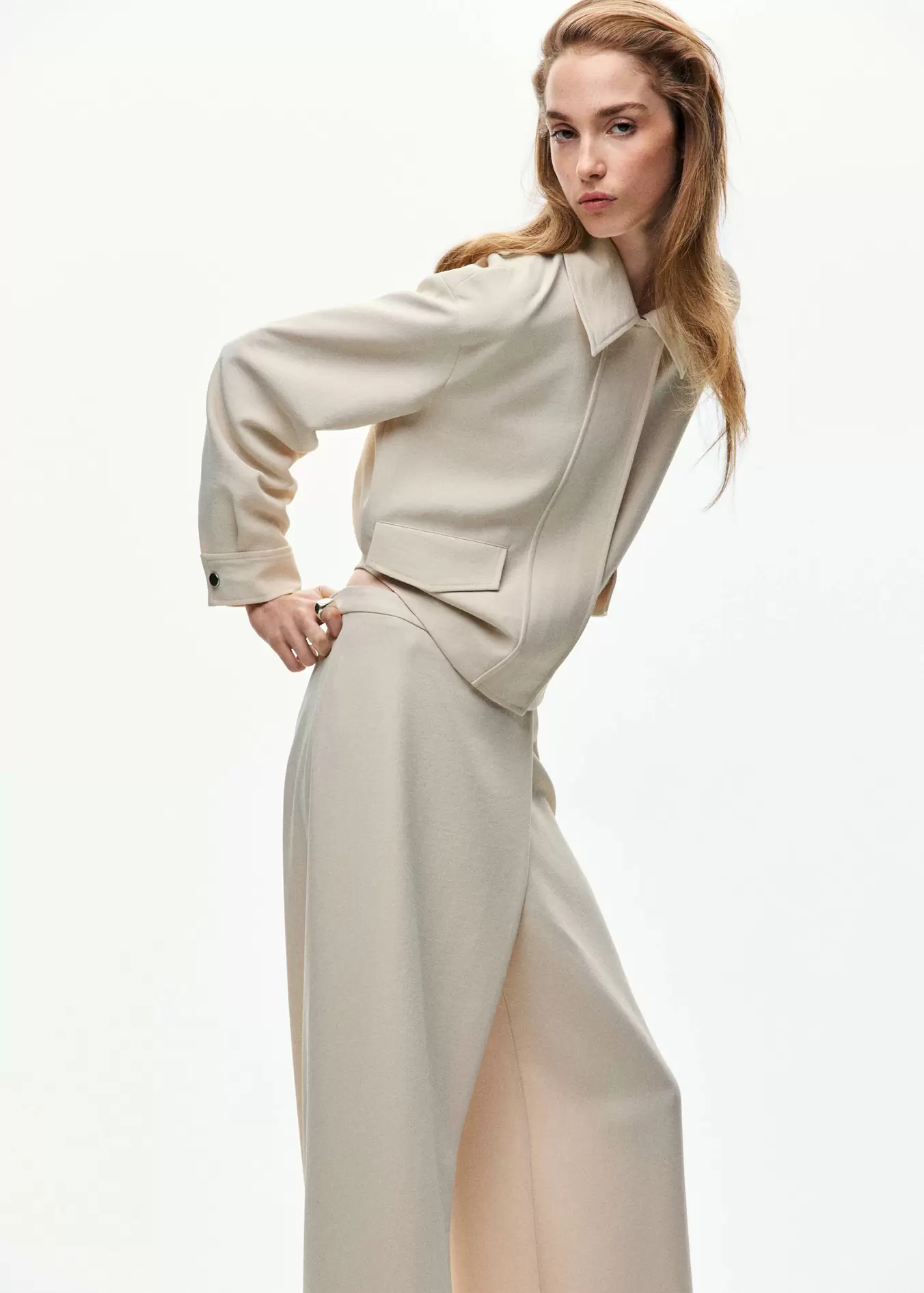 Bomber jacket with pockets