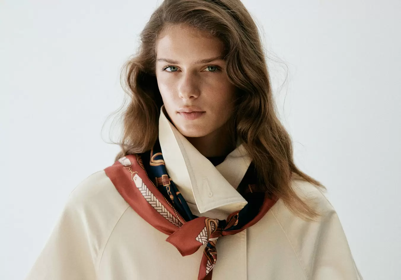 Chain-print scarf