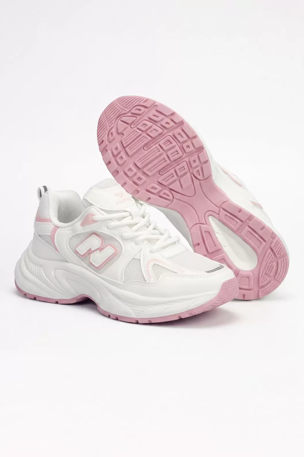 Tenis de dama deportivo