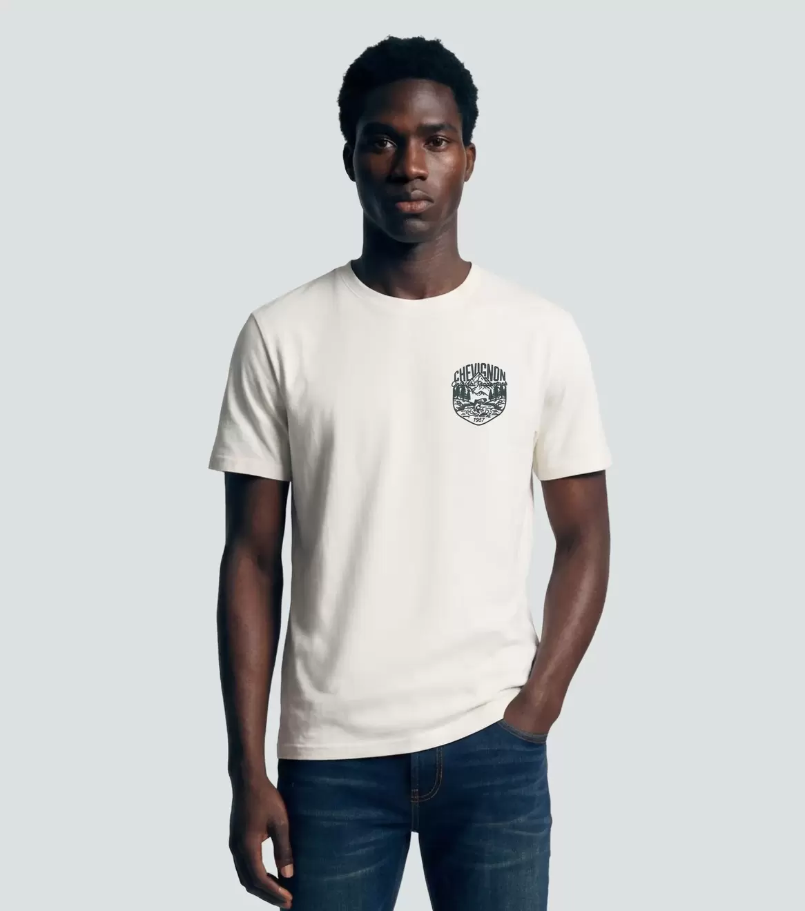 Camiseta Chevignon Mountain Graphic T Shirt