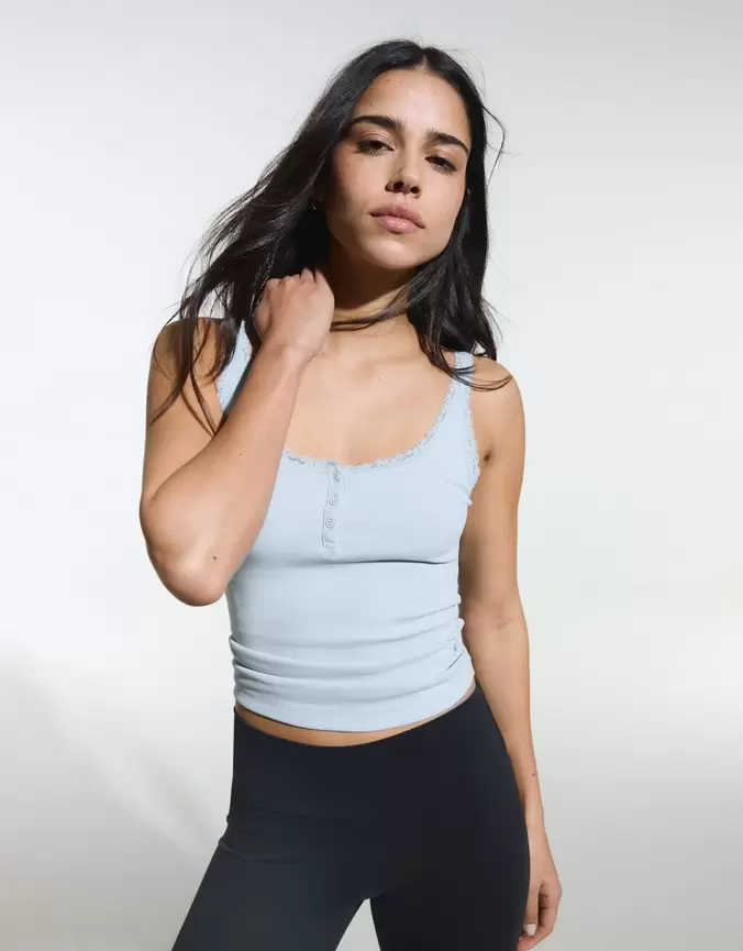 Top tirantes cuello panadero encaje