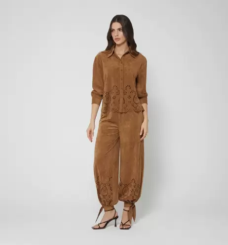 Pantalon aladin con calado