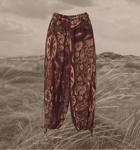 Pantalón tipo harem