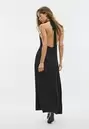 Vestido midi con textura y cuello halter