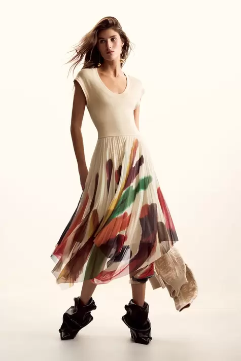 Vestido diseñado por mr. christian lacroix