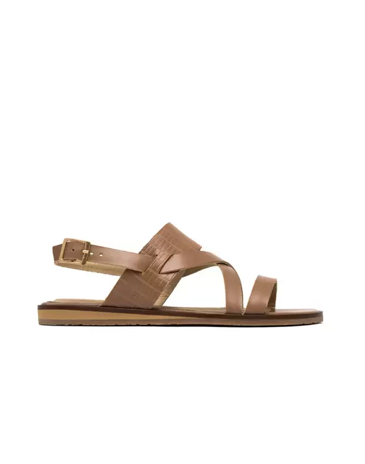 Sandalia Plana en Cuero con Tiras Cruzadas y Grabado para Mujer Color Taupe Marca JOSH Ref. COA1829