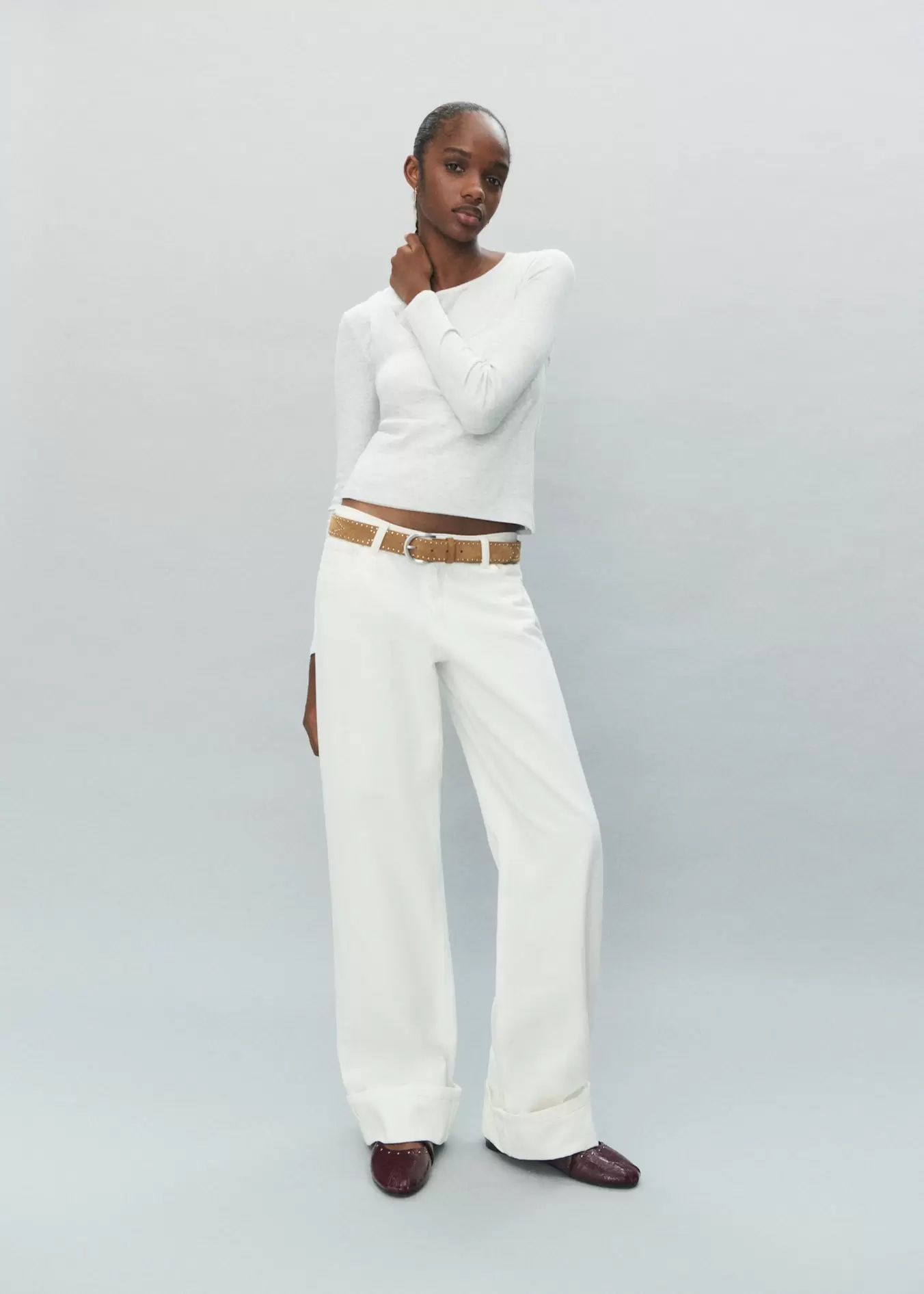 Jeans wideleg bajo vuelto
