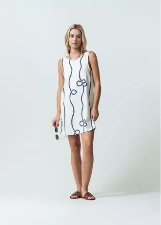 Vestido corto estampado para el verano