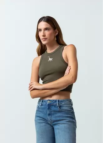 Camiseta manga sisa con mini bordado