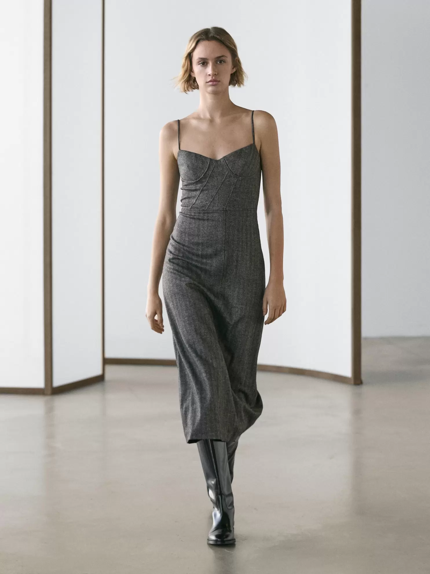 Vestido midi tirantes