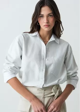 Camisa manga larga con diseño a rayas