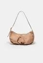 Bolso hombro pliegues eyelets