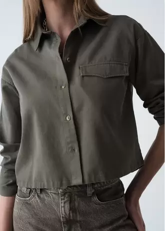 Camisa corta de botones