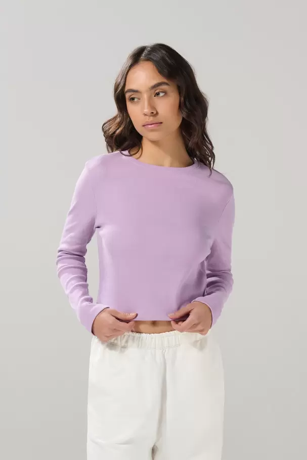 Camiseta acanalada manga larga unicolor con cuello redondo