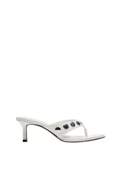 Sandalias tacón tachuelas