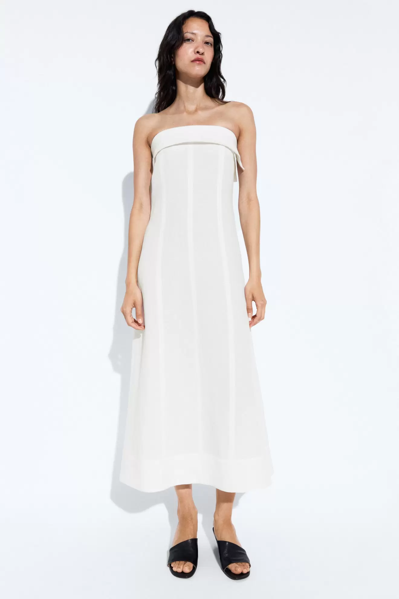 Vestido midi palabra de honor con lino