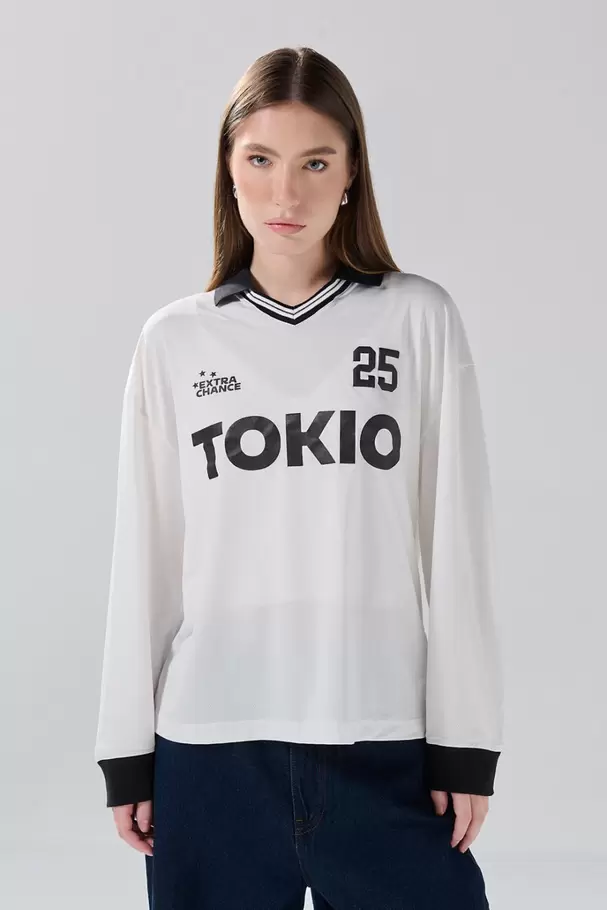 Camiseta manga larga oversize crema con diseño college