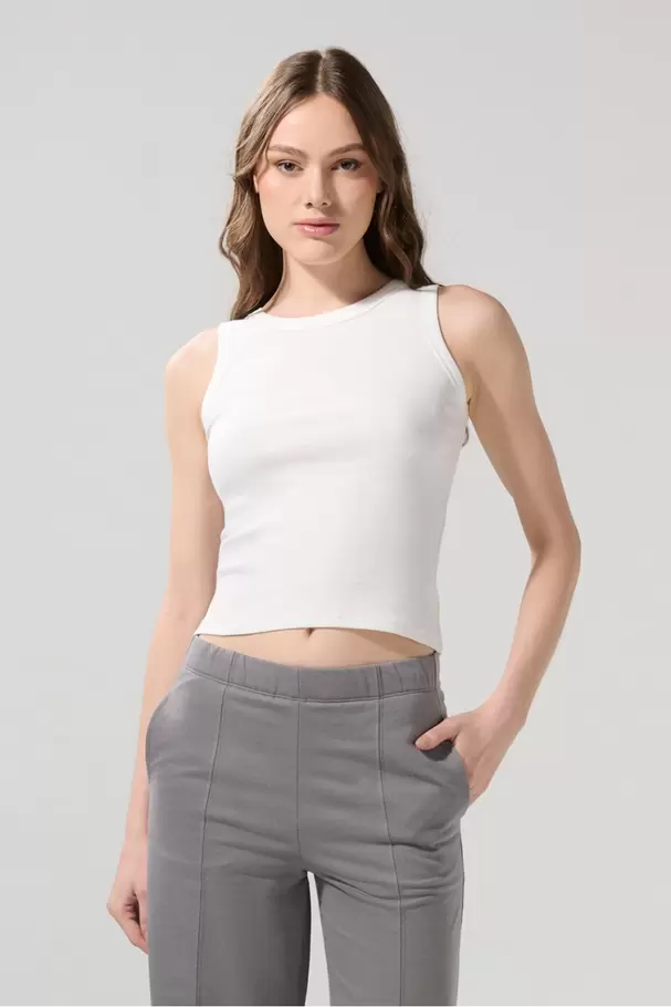 Camiseta acanalada unicolor ajustada con manga sisa